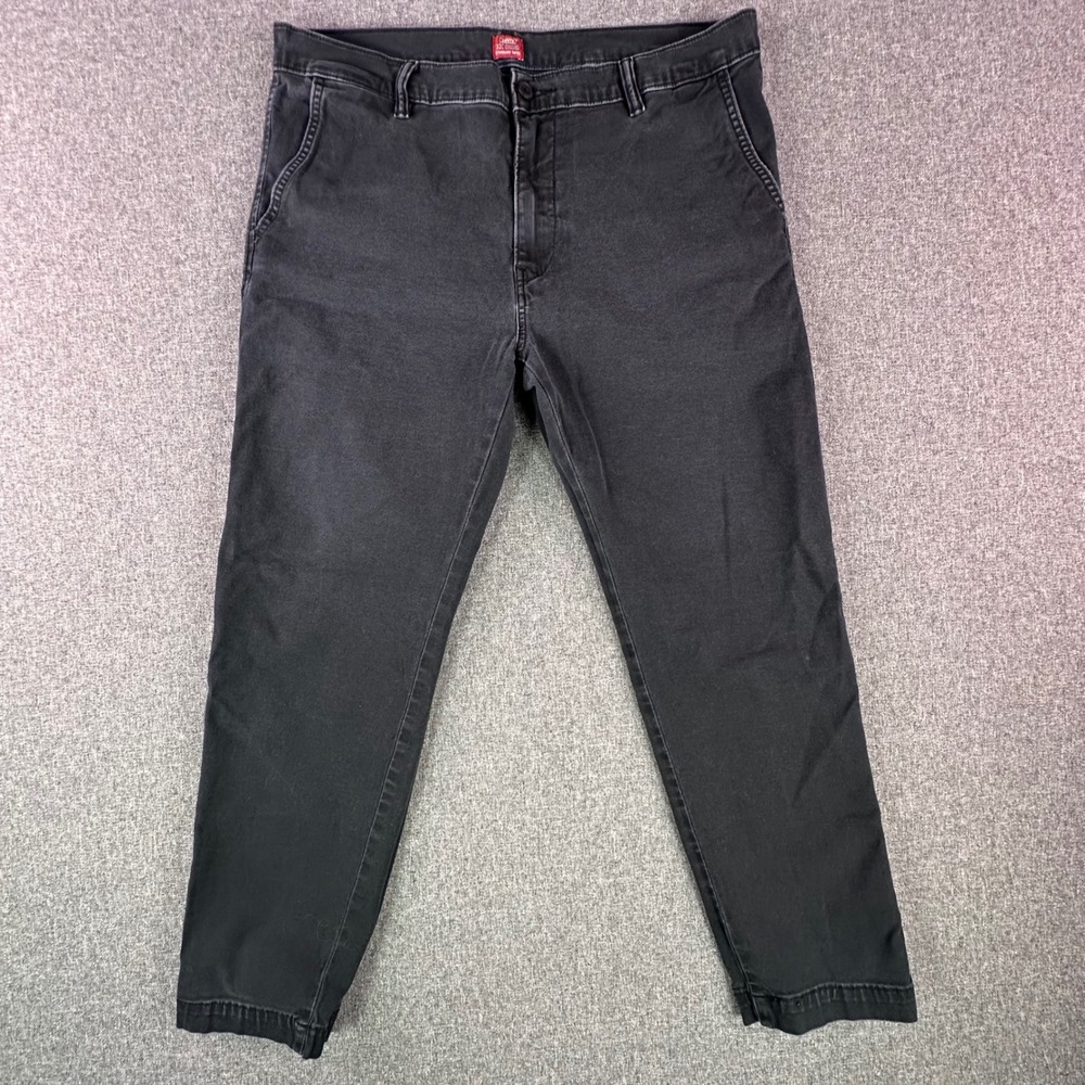 Levis Chinos Mens 36 XX Chino Standard Taper Black Stretch Twill PC9-85226-0049